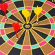 thumbnail image 5 of Juegos de diana magnética de 12 "4 dardos reversibles Rolling Bullseye de dos caras Juego de dardos de seguridad magnética Sweethay WJ3091-00B, 5 of 7
