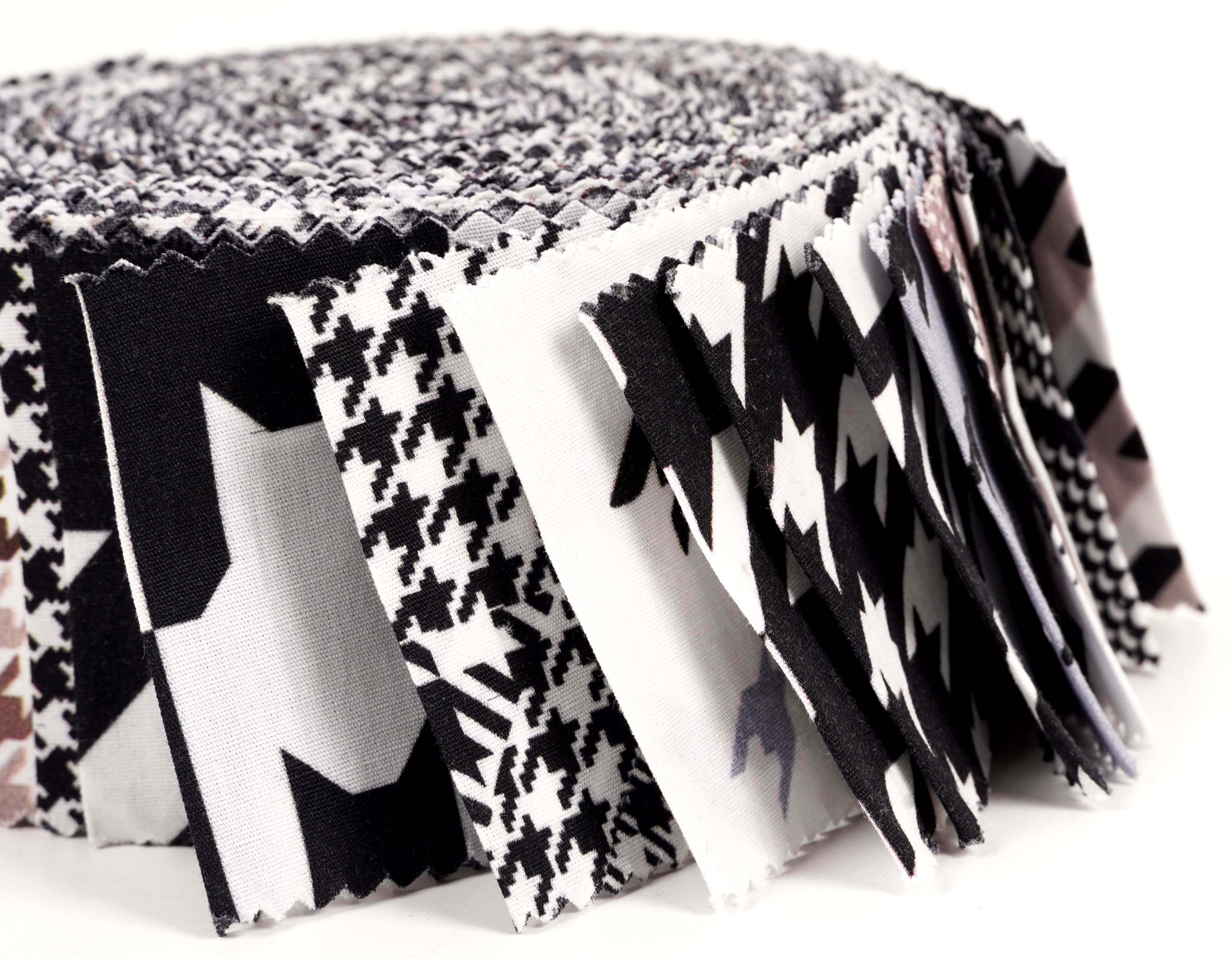 Soimoi 40Pcs Houndstooth Print Cotton Precut Fabrics For Quilting Craft Strips 2.5x42inches Jelly Roll - White & Black