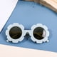 thumbnail image 5 of Gafas de sol con diseño de flores a la moda para niños de 1 a 8 años, venta al por mayor, 5 of 6