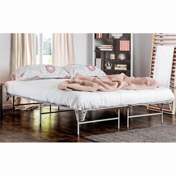 Furniture of America Polosa Transitional Metal Cal King Bed Frame in Silver