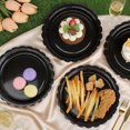 thumbnail image 4 of 52 piezas de platos de papel negro con bordes festoneados para postre - Platos de pastel negros desechables - Suministros para fiesta de cumpleaños, boda, fiesta, 4 of 4