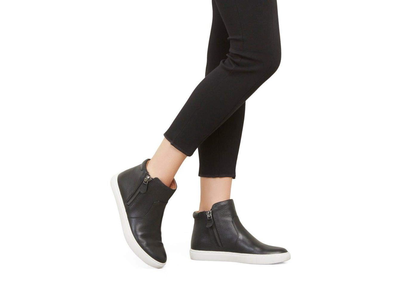 Gentle Souls by Kenneth Cole Women's Carter Leather High Top Sneakers 6.5 / Black