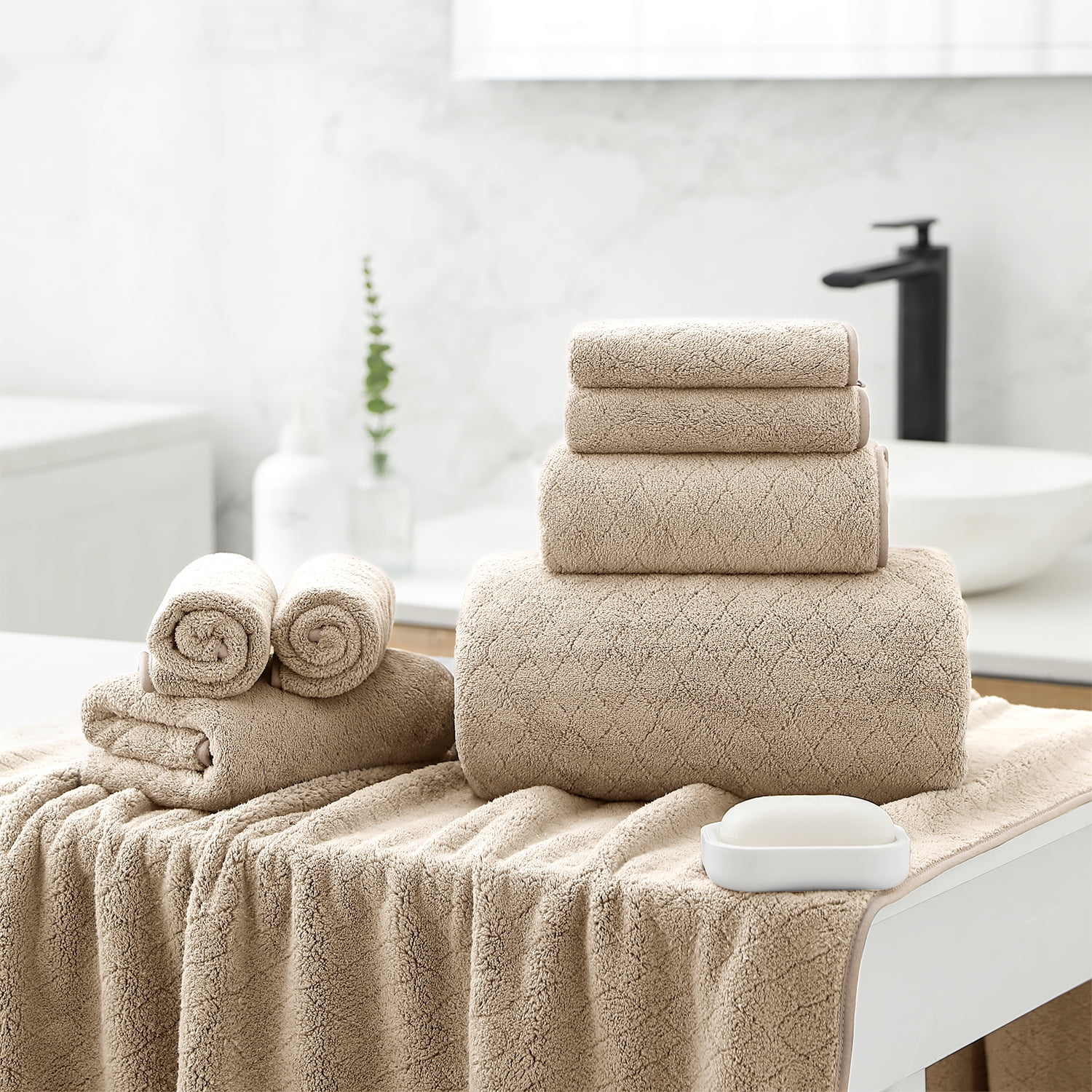 Beartech Microfiber 8 Piece Bath Towel Set,2 Bath Sheet,2 Hand Towel, 4 Washcloth,Quickly Dry & Super Absorbent,Ultra Soft Bathroom Towel Set,Oversized Shower Towel Luxury Hotel Towel-Camel