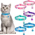 thumbnail image 1 of Collar de gato con campana, collar separable para gatito, patrón de corazón, collares ajustables y seguros para gatitos, collares de gato para primavera y verano, para niñas y gatos (rosa, verde, rojo, 1 of 4