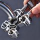 thumbnail image 4 of Llave para burbujeador de grifo, herramienta para reparar fregaderos, apretar accesorios de tubo, extraer boquilla de aleación, llave para aireador de, 4 of 7