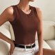 thumbnail image 5 of Top ajustado sin mangas, cuello redondo, liso, cómodo, informal, de punto, camiseta sin mangas para mujer, para ejercicio en la calle, diario, 5 of 6
