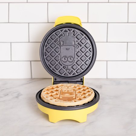 Uncanny Brands - Minions Kevin Waffle Maker - Yellow