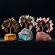 thumbnail image 3 of Xiao Hua 1 pieza de piedra triturada natural, árbol de la vida de cristal, base de piedra cruda natural colorida, árbol de flores, árbol de la riqueza, decoración del hogar, 3 of 5