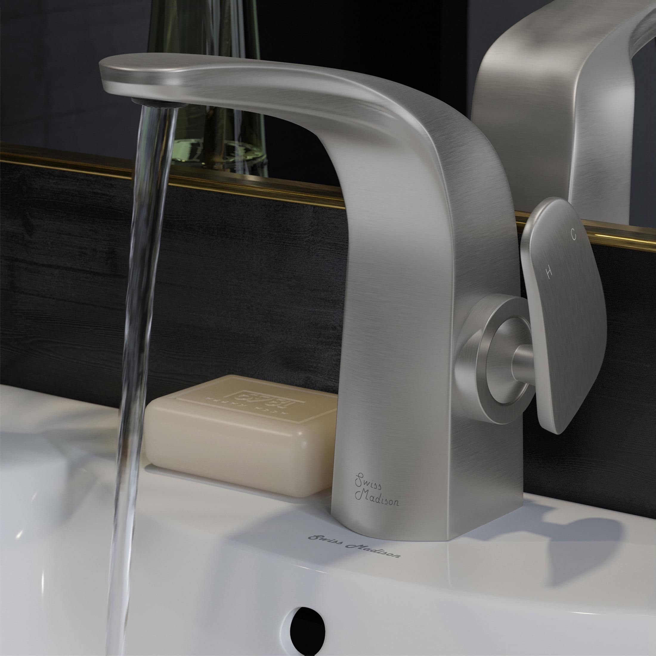 Chateau Single Hole, Single-Handle, Bathroom Faucet in Brushed Nickel