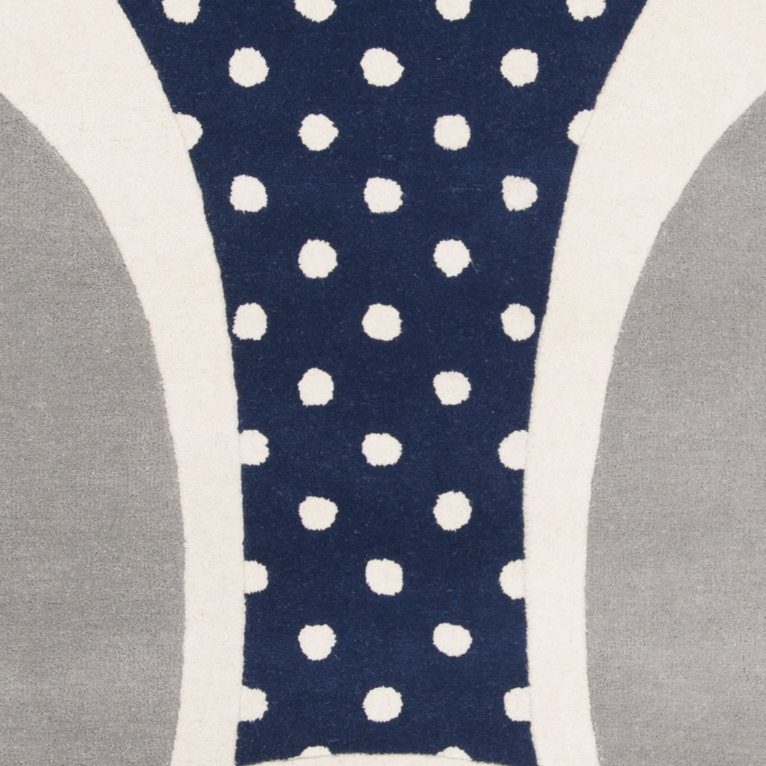 Safavieh  Handmade Kids Bergdis Wool Rug Navy/Ivory 6' x 9' 6' x 9'
