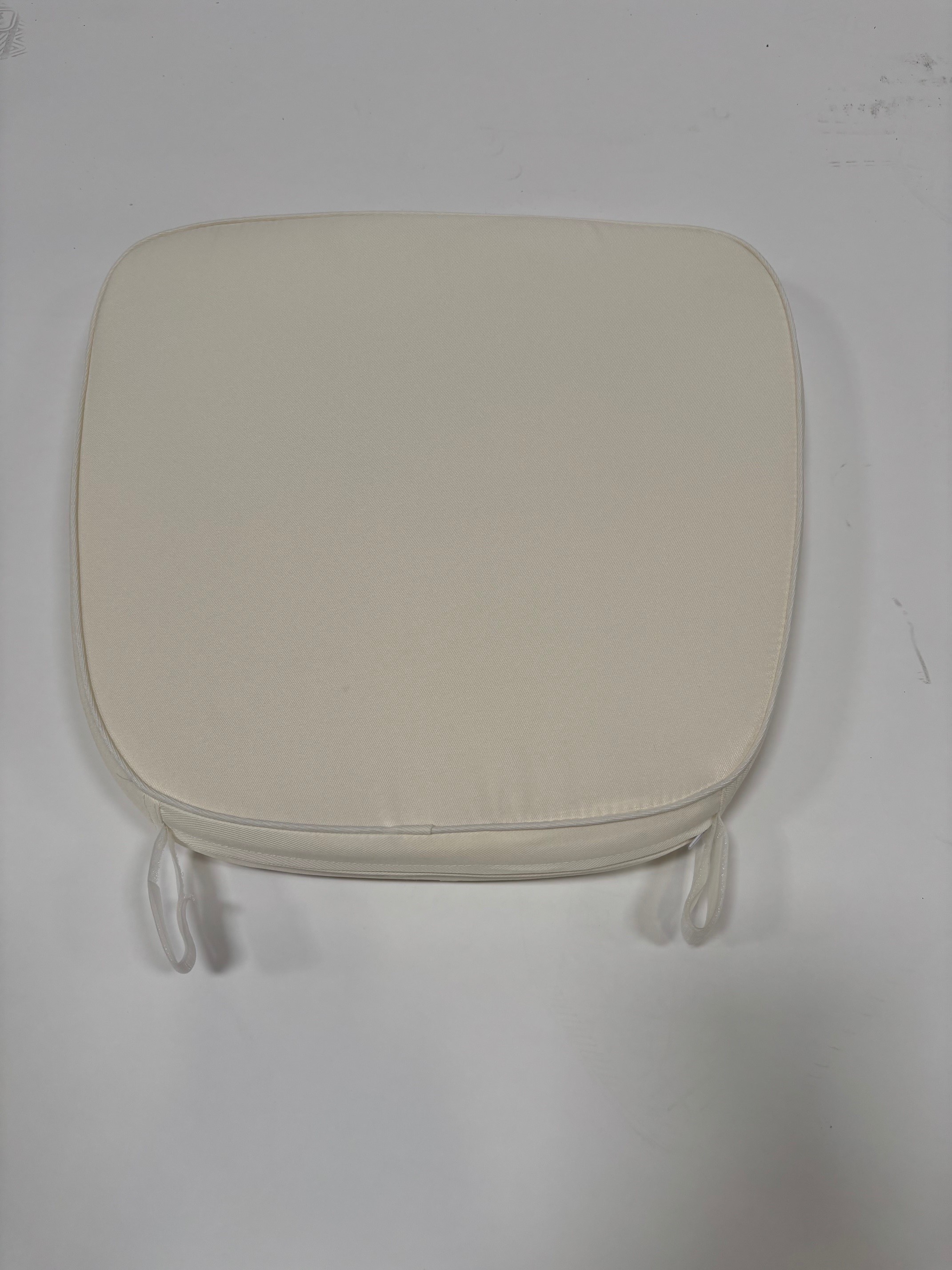 Chair Accessory - Seat Cushion for Chiavari with Velcro Straps - Ivory