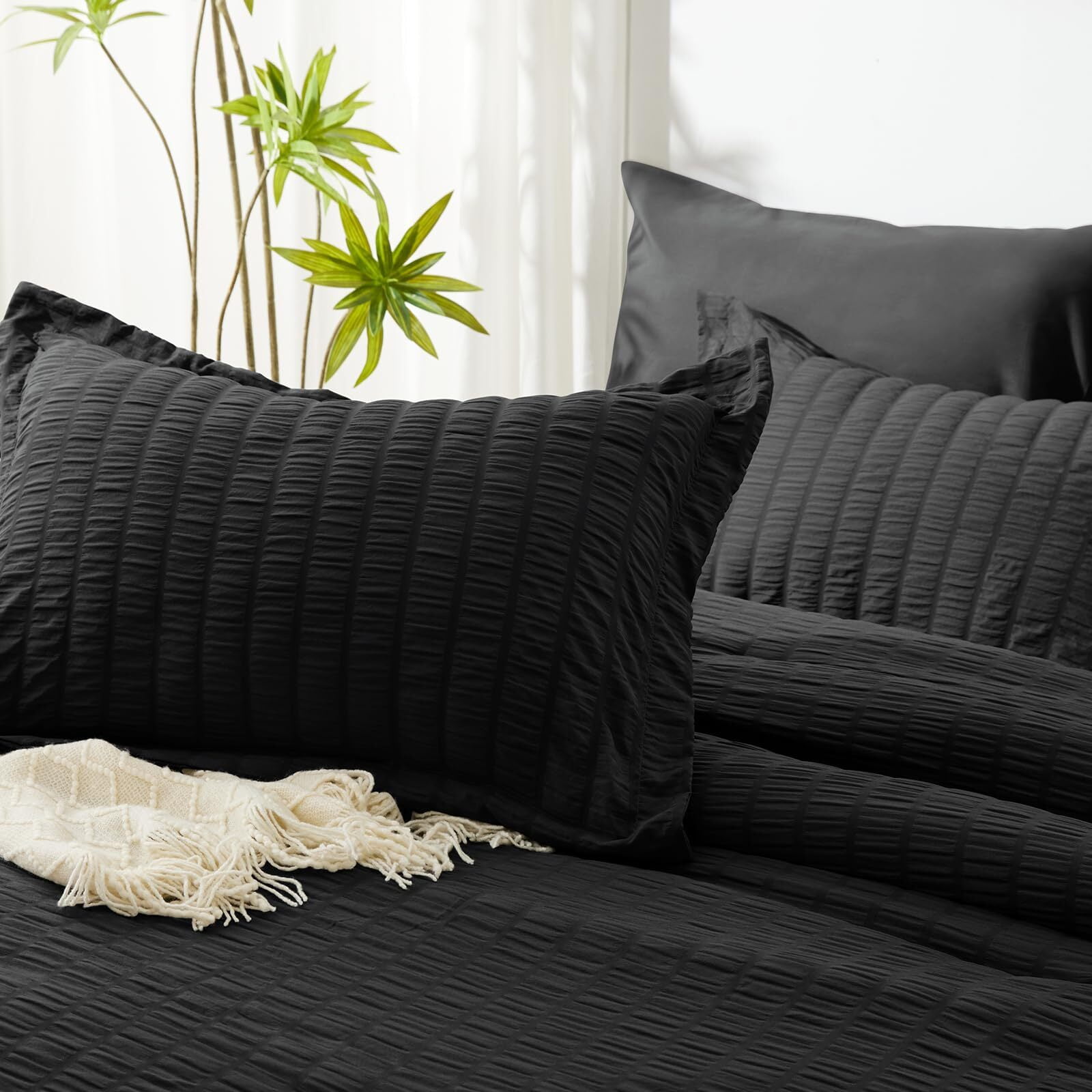 JUSTLET Queen Seersucker Comforter Set with Sheets Black Bed in a Bag 7-Pieces All Season Bedding Sets with Comforter, Pillow Sham, Flat Sheet, Fitted Sheet, Pillowcase