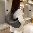 thumbnail image 2 of Bolso tejido a mano de alta gama, bolso para mujer, bolso de hombro con textura informal, bolso de mano de uso versátil, 2 of 6