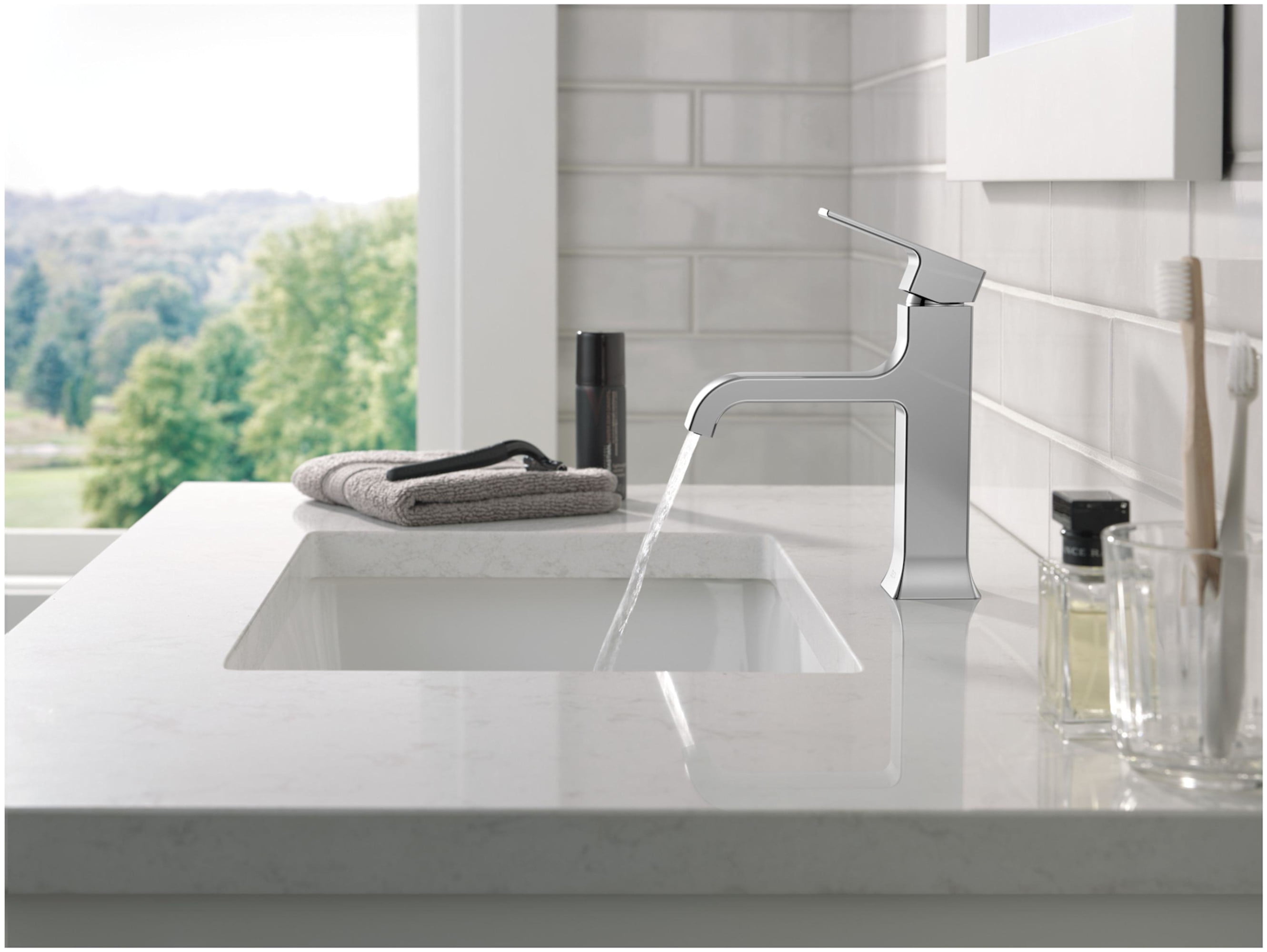 Delta 539-SSMPU-DST Velum 1.2 GPM Single Hole Bathroom Faucet - Brilliance Stainless