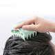 thumbnail image 4 of Masajeador de silicona para el cabello y el cuero cabelludo: cepillo de ducha para champú, limpieza profunda y suave, favorece la circulación para hombres y mujeres con todo tipo de cabello, 4 of 5