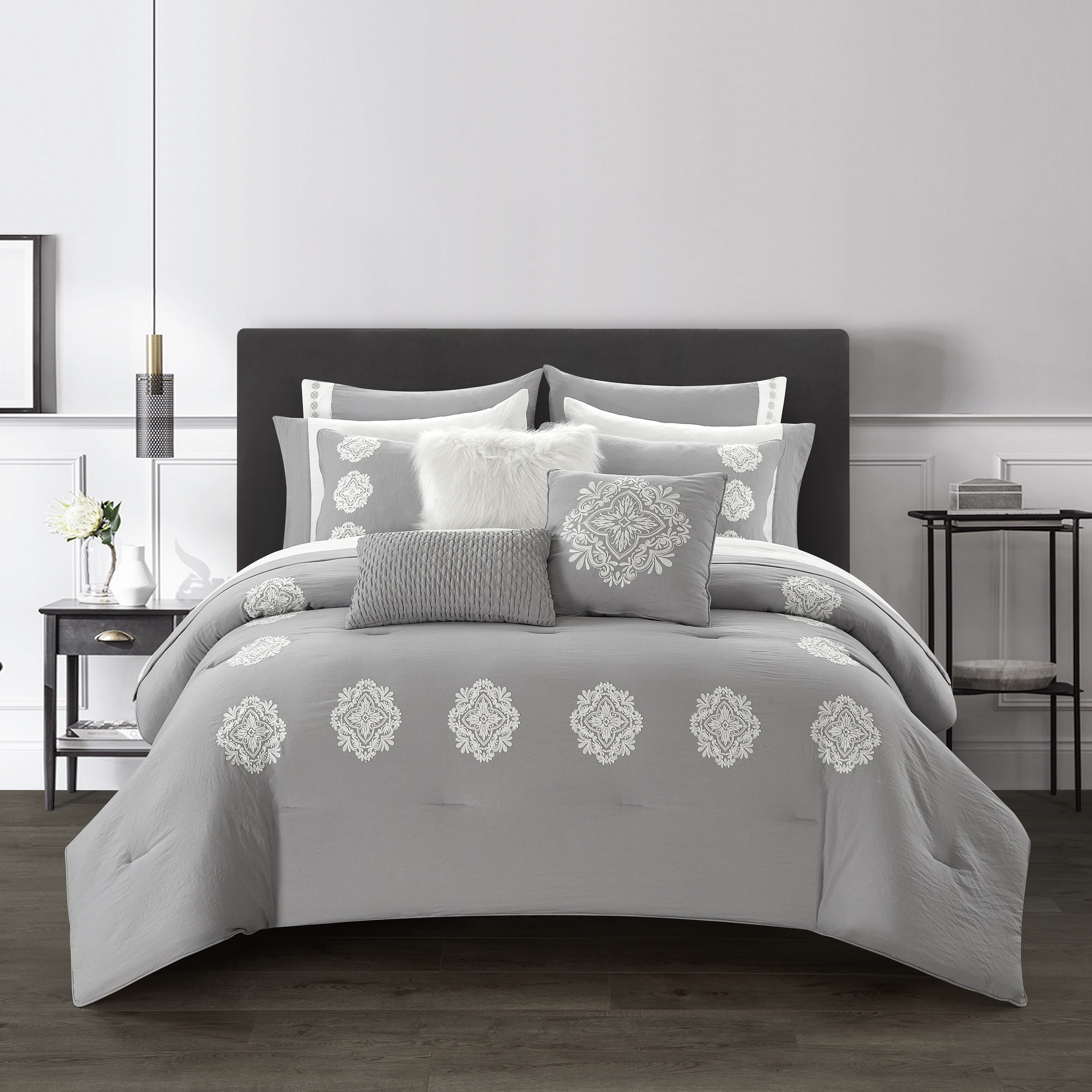 Gardens Medallion 12-Piece Silver Bed 