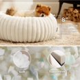 thumbnail image 2 of Cama para mascotas Bedsure Donut, forro polar de pana para perros pequeños, lavable, talla S, 2 of 8