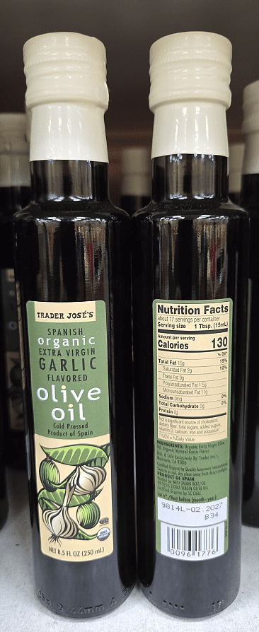Trader Joe's Spanish Organic Extra Virgin Garlic Flavored Olive Oil 8.5fl oz 250ml (2 Bottles)
