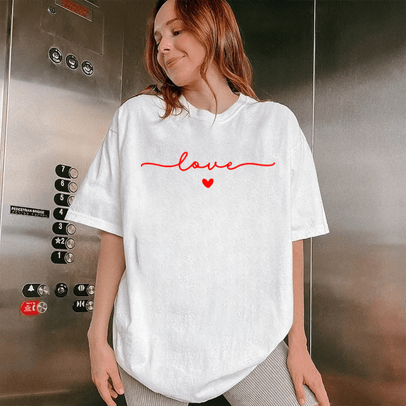 Minimal Love Script – Valentine T-Shirt