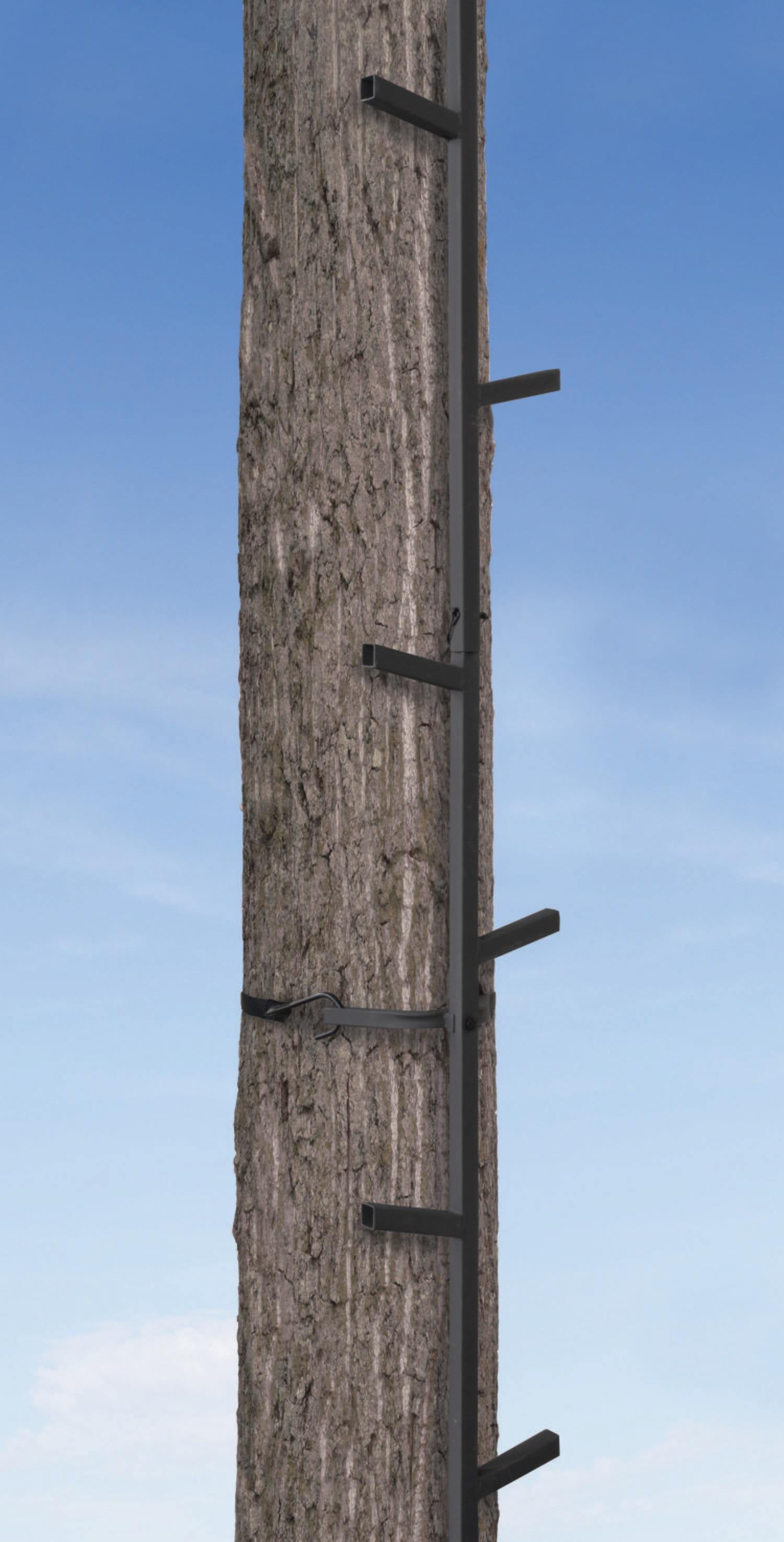 Muddy Quick-Stick Climbing System with 20ft Reach and Alternating Step Design