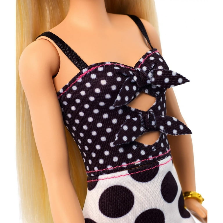 Curvy barbie 2024 clothes walmart
