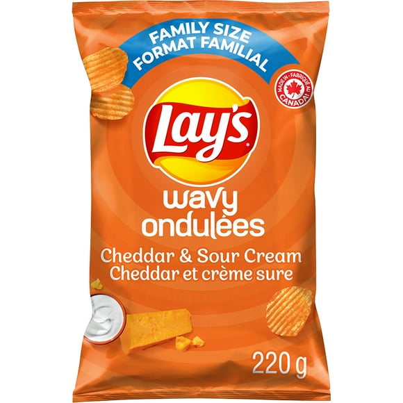 Lay's Wavy Cheddar & Sour Cream Flavoured Potato Chips, 220 g., 220 g.