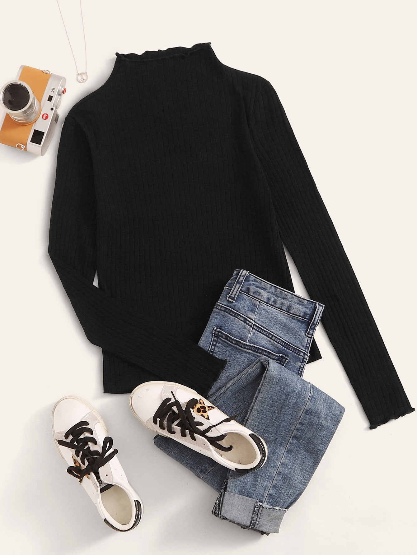 Ribbed Mock Neck Lettuce Edge 