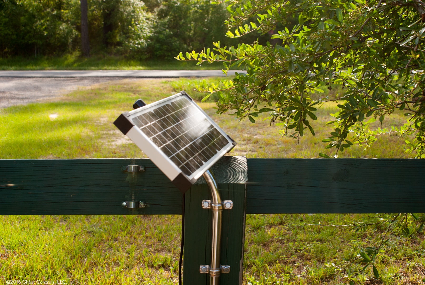Ghost Controls® 10 Watt Monocrystalline Solar Panel for Automatic Gate Openers - Model AXDP