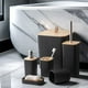 thumbnail image 5 of Juego de baño, juego de accesorios de baño de 6 piezas, juego de accesorios de baño con cepillo para inodoro, bote de basura, dispensador de jabón, juego de baño de seis piezas negro, 5 of 6