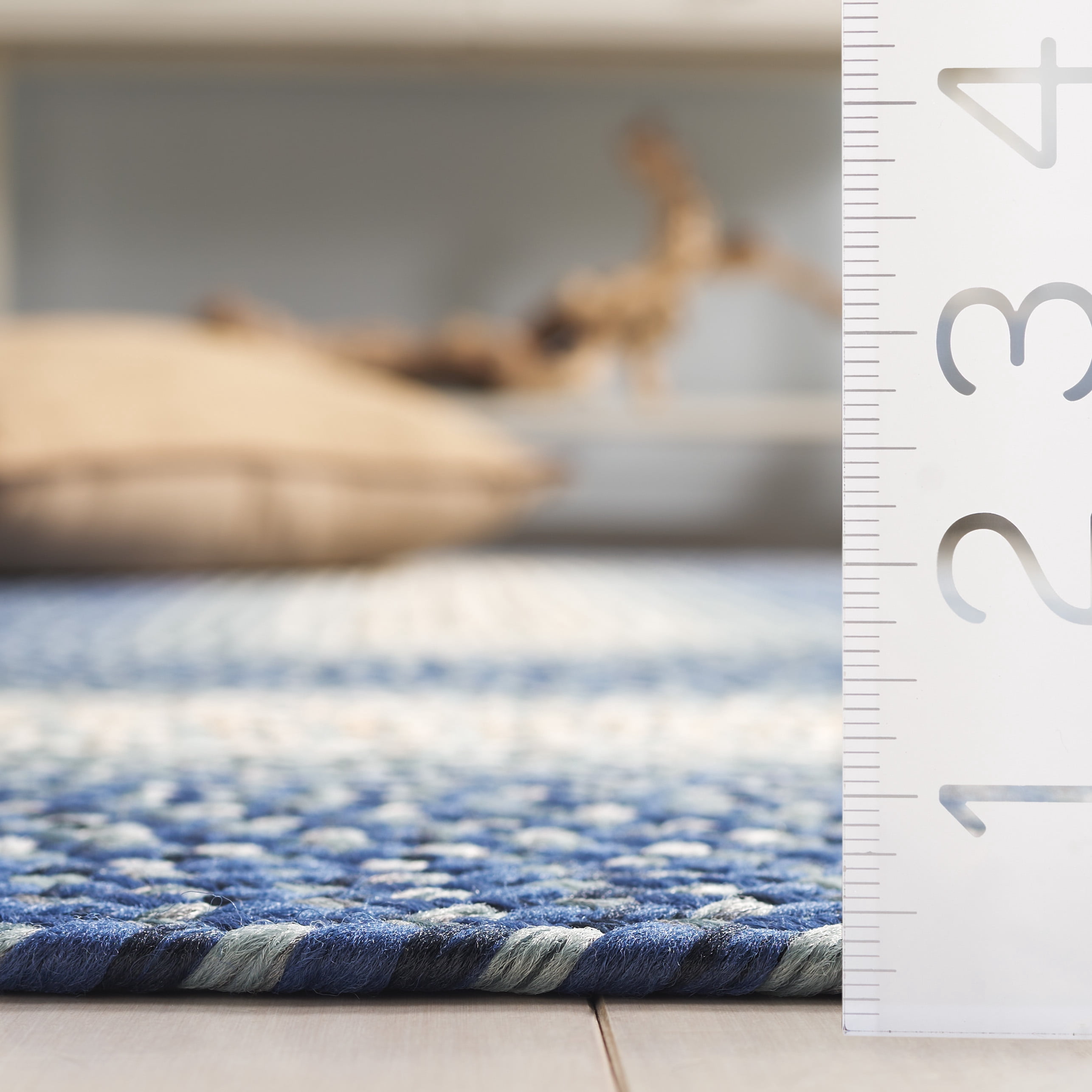 SAFAVIEH Braided Neville Bordered Machine Washable Reversible Area Rug, Navy/Grey, 8' x 10' Oval