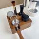 thumbnail image 3 of Estacia de Manipulador de Café de Madera de 58 mm, Soporte de Café de Madera Sports Sproty Space Ahorre Fácil de Limpiar contra el Deslizamiento para el Hogar, 3 of 7
