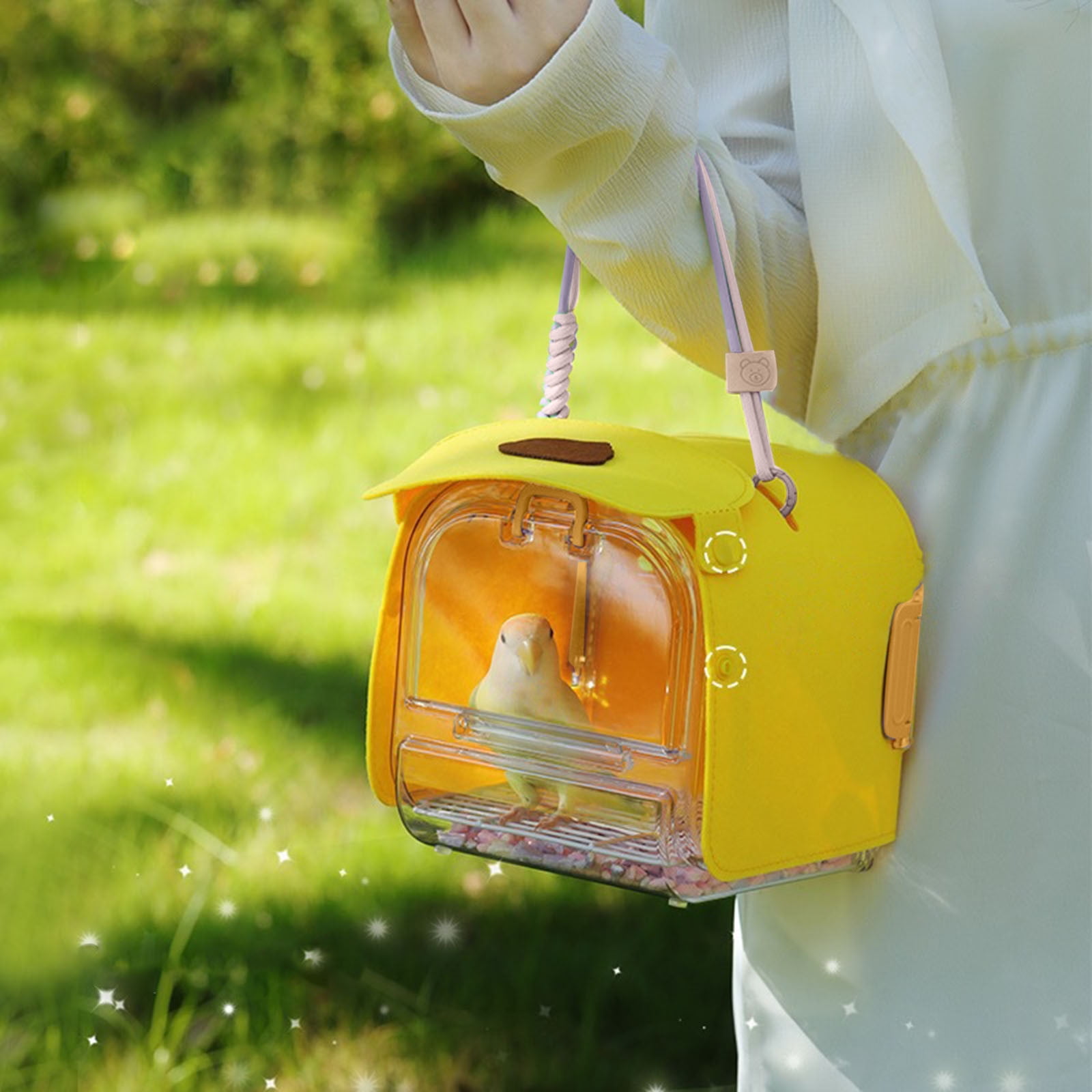 Lightweight Portable Bird Cages for Travel - Ventilated Design for Small Birds and Budgies - Ideal Outdoor Carrying Solution