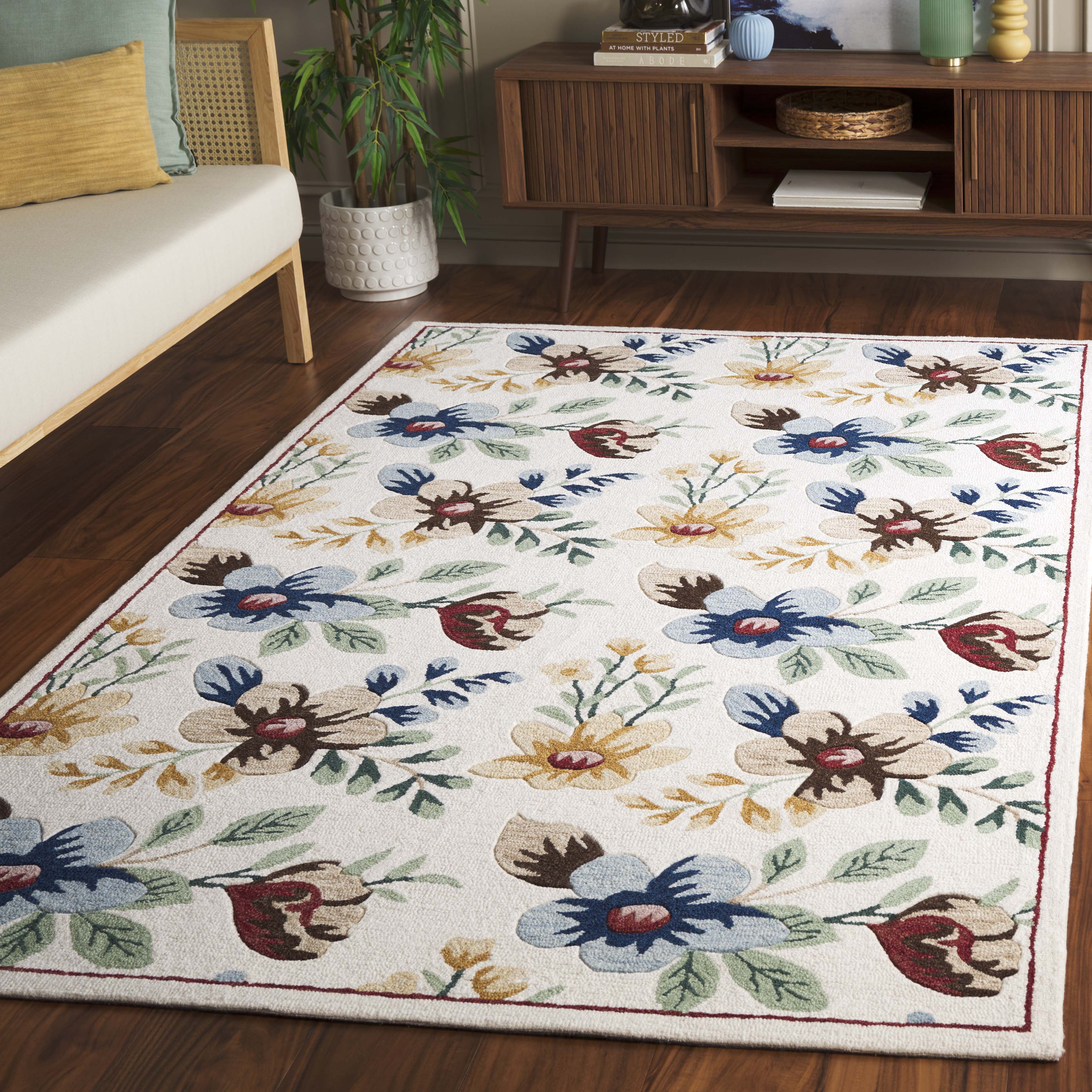 SAFAVIEH Blossom Derren Floral Area Rug, Ivory/Blue, 4' x 6'