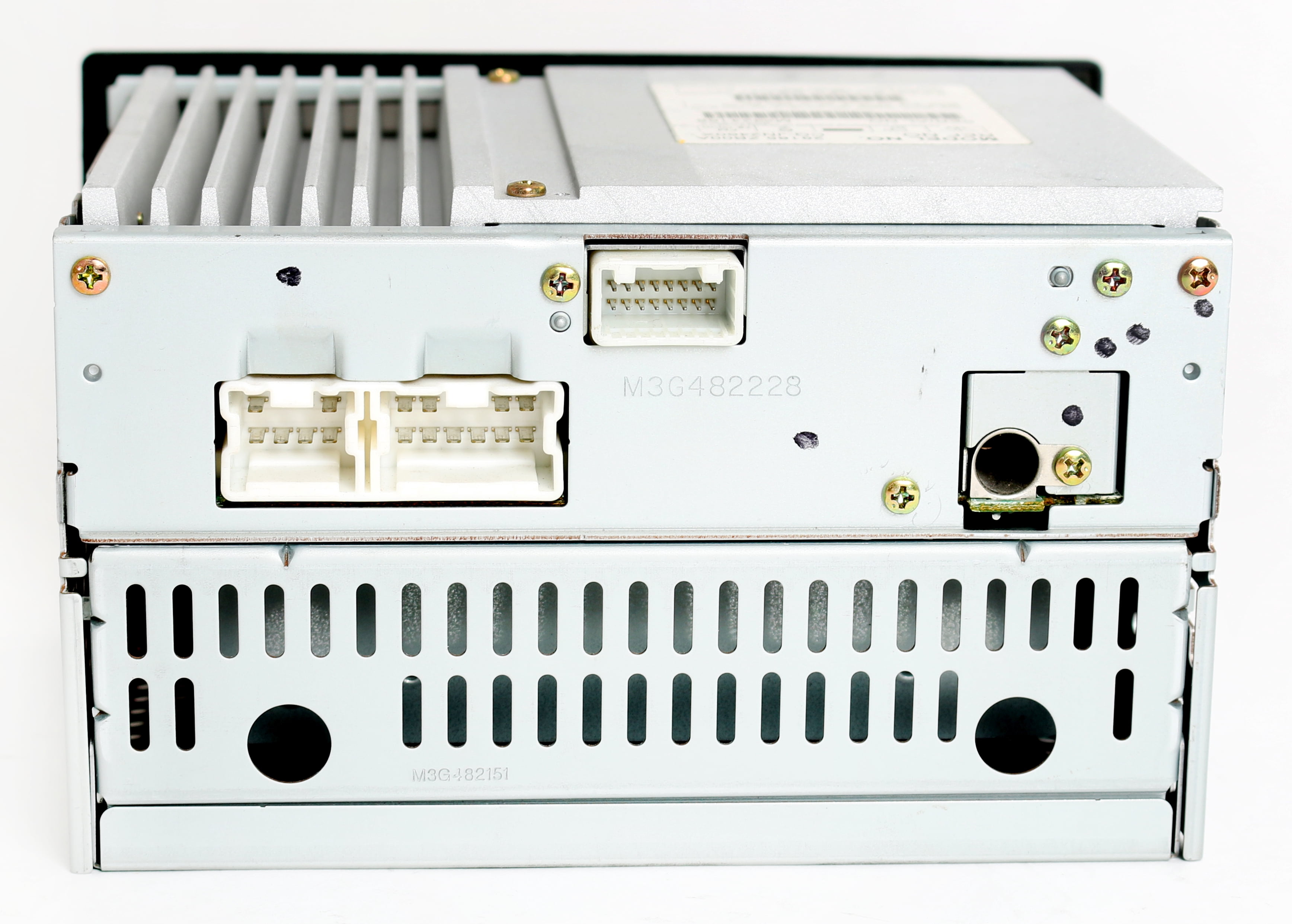 Restored 05-06 Nissan Altima Frost Radio AMFM CD w Aux Input Standard Vol Ctrl 28185ZB00A (Refurbished)