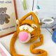 thumbnail image 2 of Bandolera tipo bandolera Tiger Plush para uso diario, 2 of 2