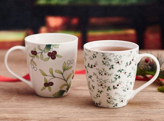 Pfaltzgraff Winterberry Porcelain 18 oz Mug Micro/Macro Set of 2