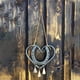 thumbnail image 2 of Carillones de viento de amor de la suerte JanHm Corazón de acero hierro, 2 of 3