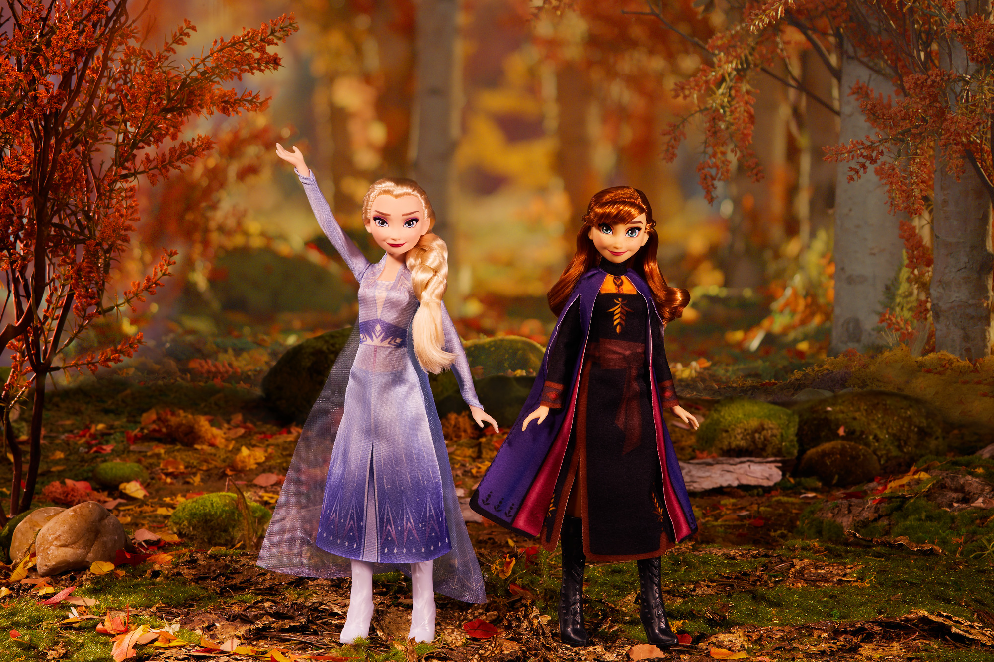 Disney Frozen 2 Forest Playset, Includes Anna, Elsa, Ryder & Honeymaren Dolls - image 6 of 13