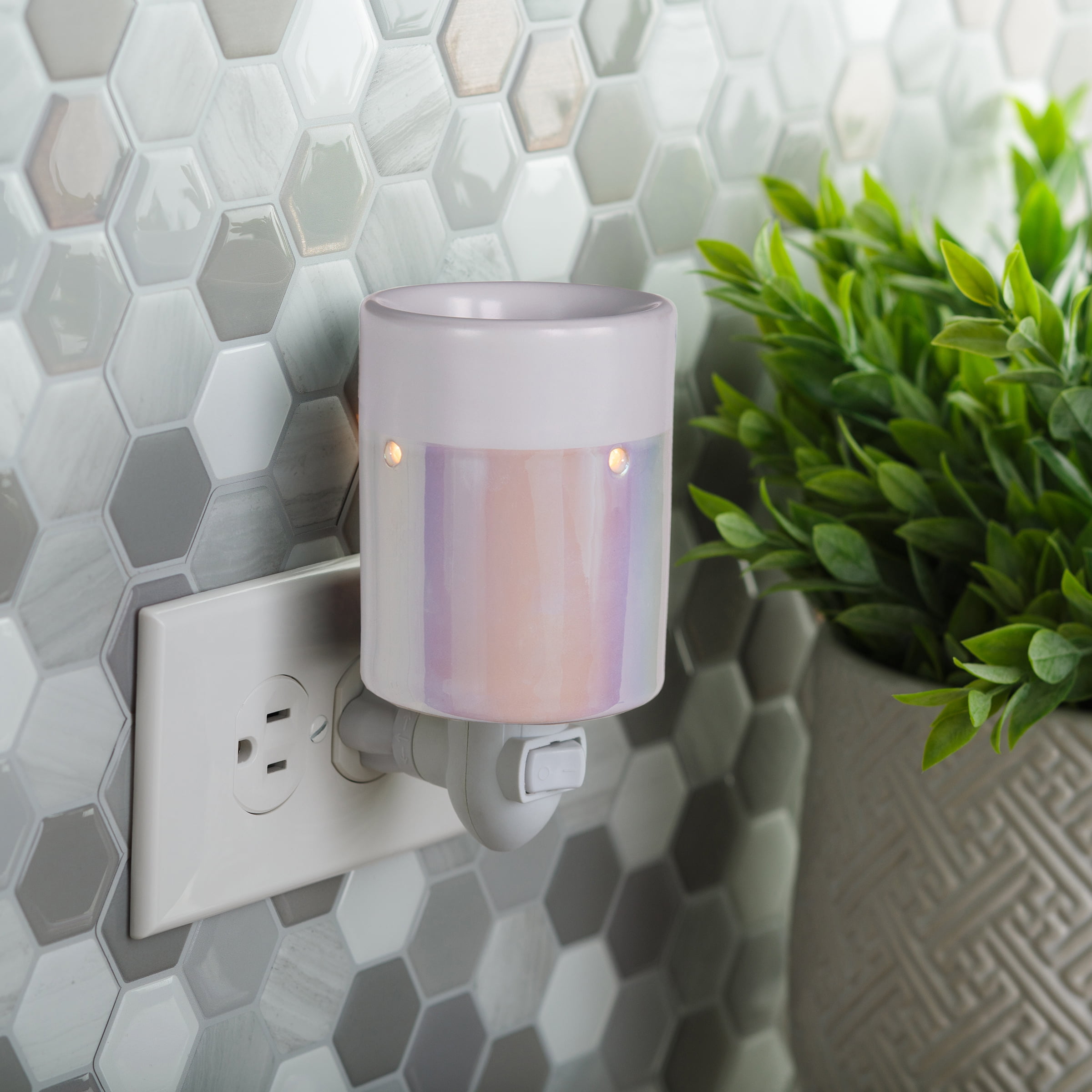 (3 pack) Mainstays Pluggable Wax Melt Warmer, Iridescent