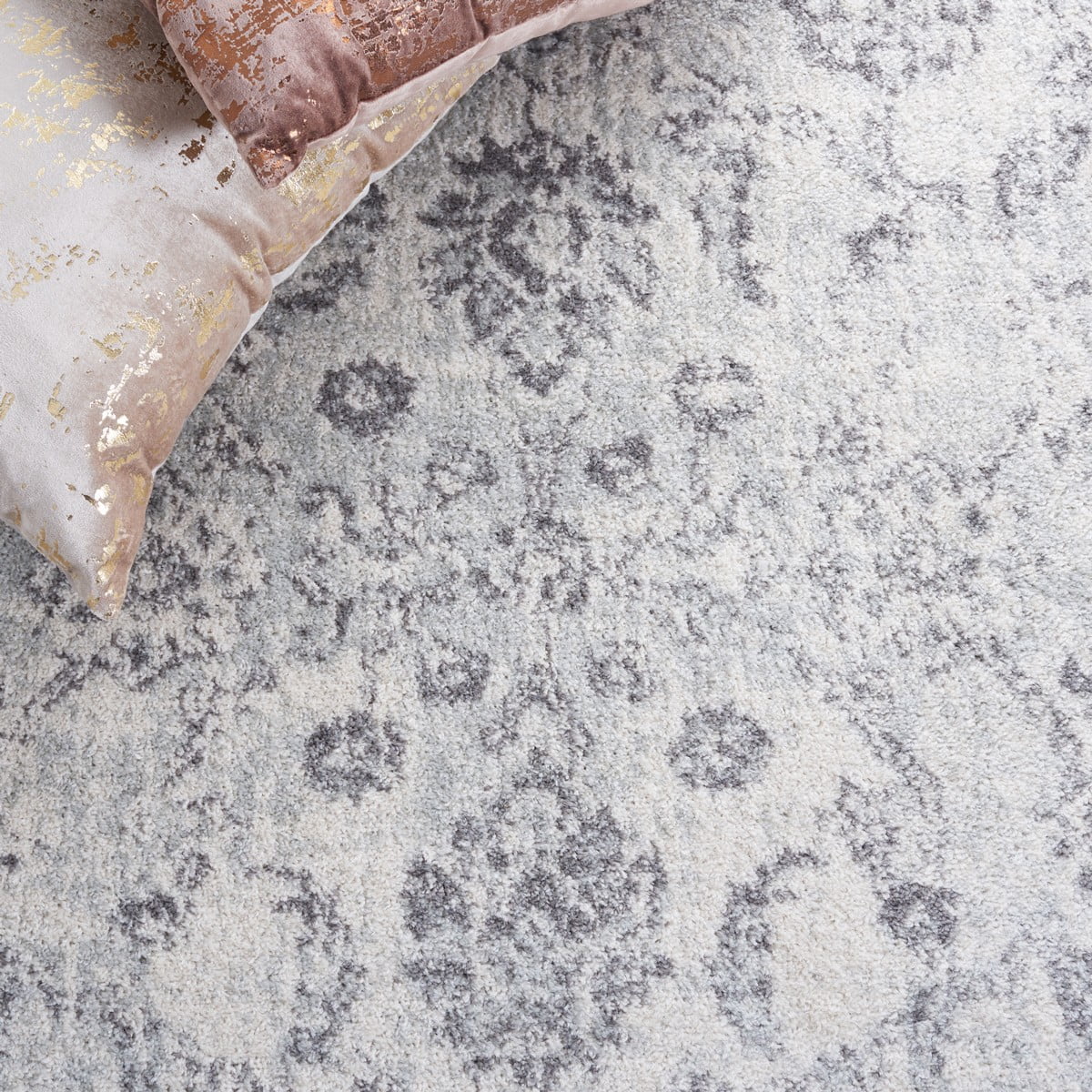 SAFAVIEH Tulum Chao Traditional Area Rug, 4' x 6', Ivory/Grey
