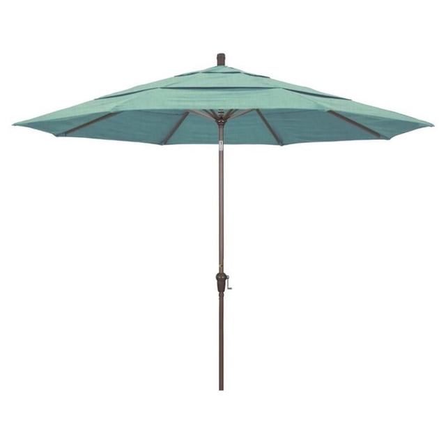 California Umbrella 11' Patio Parapluie dans le Spa