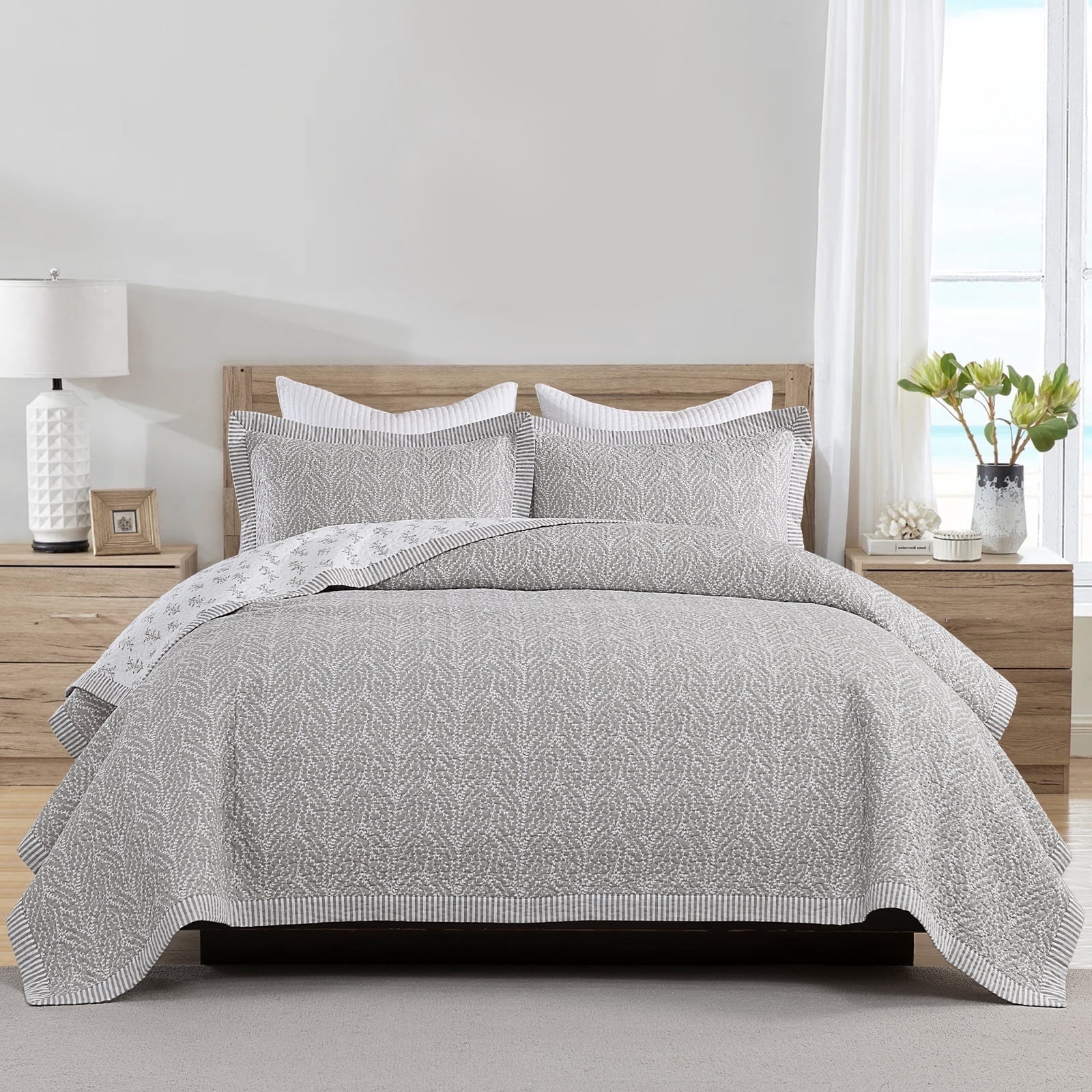 PANGUSHAN 100% Cotton King Quilt Set, Farmhouse King Size Quilt Bedding Set Bedspreads, Reversible Botanical Patterns Quilted Lightweight Comforter, Gray/White Bed Spread for King Bed