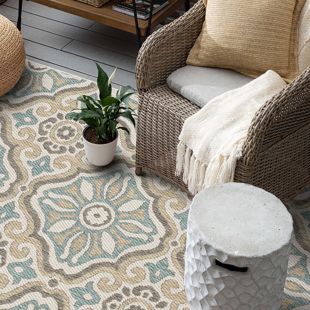 Mohawk Home Positano Outdoor Area Rug, Light Grey, 5' 3" x 7' 6"