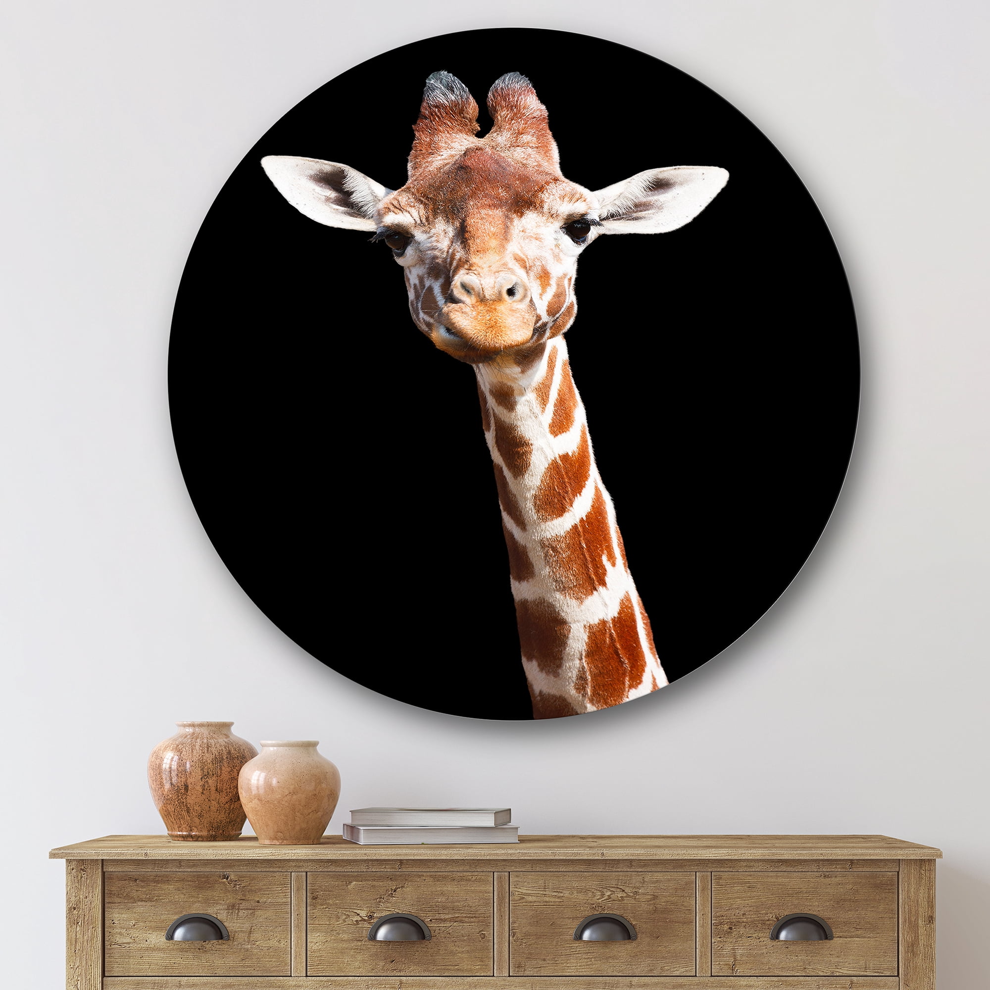 Designart 'Close Up Portrait Of A Giraffe On Black V' Farmhouse Circle Metal Wall Art 36x36 - Disc of 36