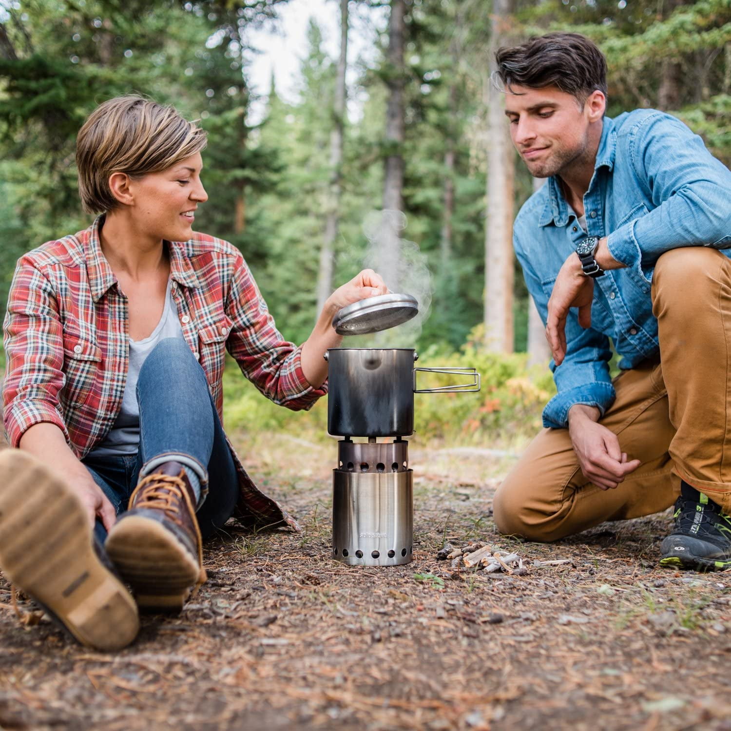 Solo Stove Titan & Pot 1800 Set: Portable, Wood Burning Campstove + 1,8 L Pot | Incl. Nylon Sack, For 2-4 People, 304 Stainless Steel