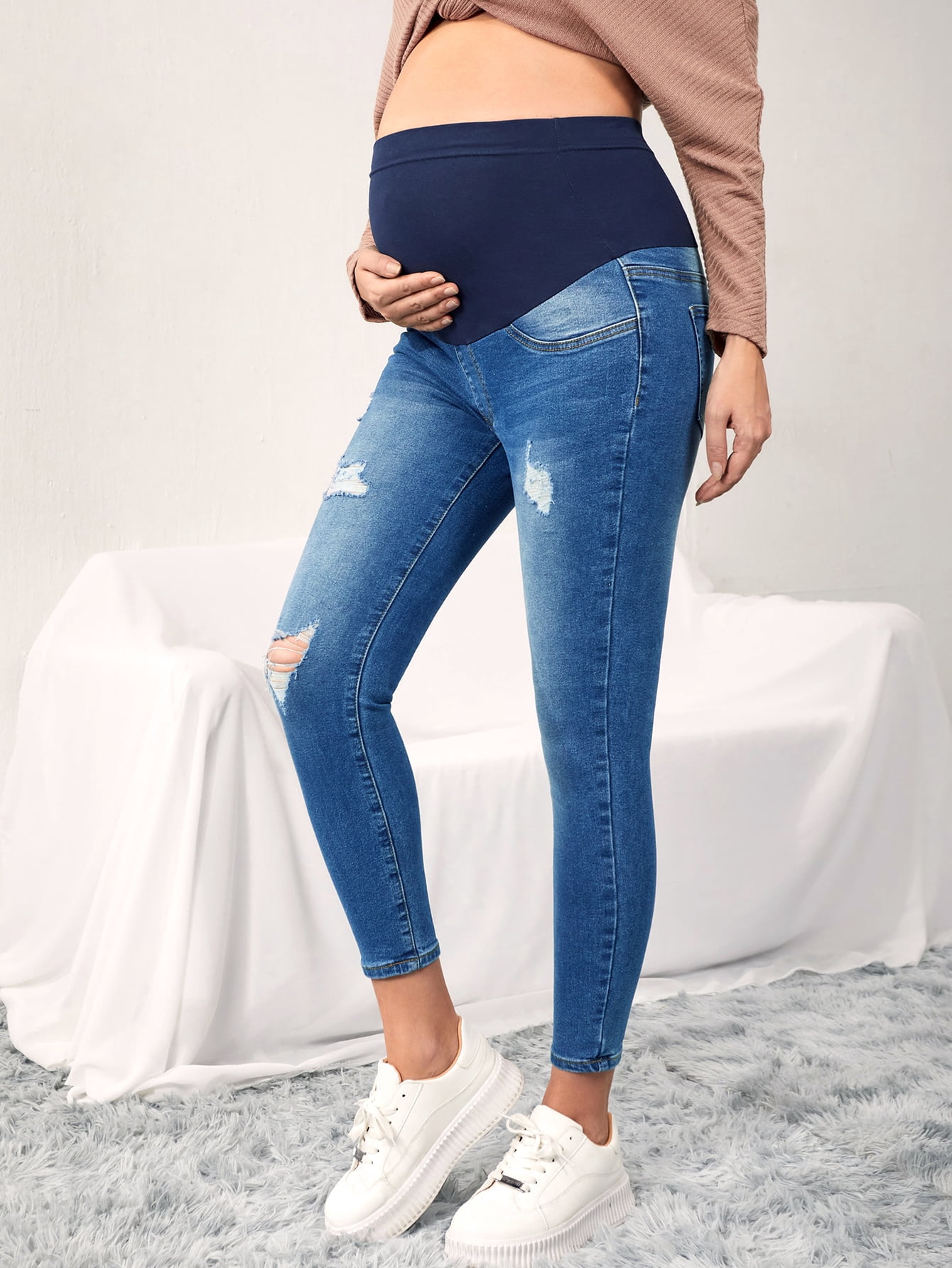 Medium Wash Maternity High Waist 