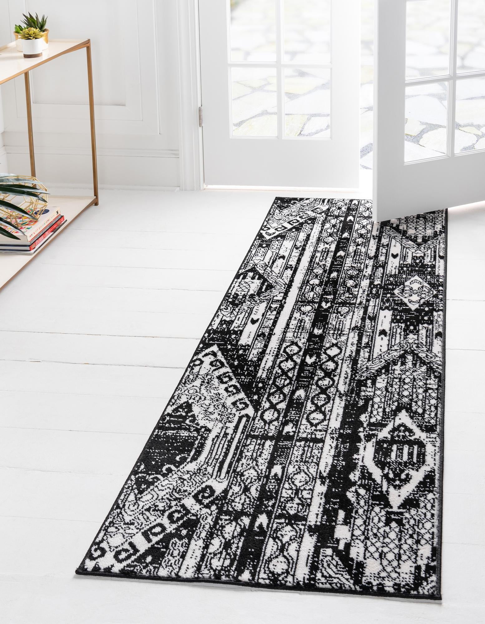 Oregon Collection Rug 8 Ft Runner Black And White LowPile