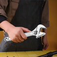 thumbnail image 4 of Sac à Outils Robuste pour Camping Pêche et Travail Extérieur avec Construction en Acier Durable, 4 of 6