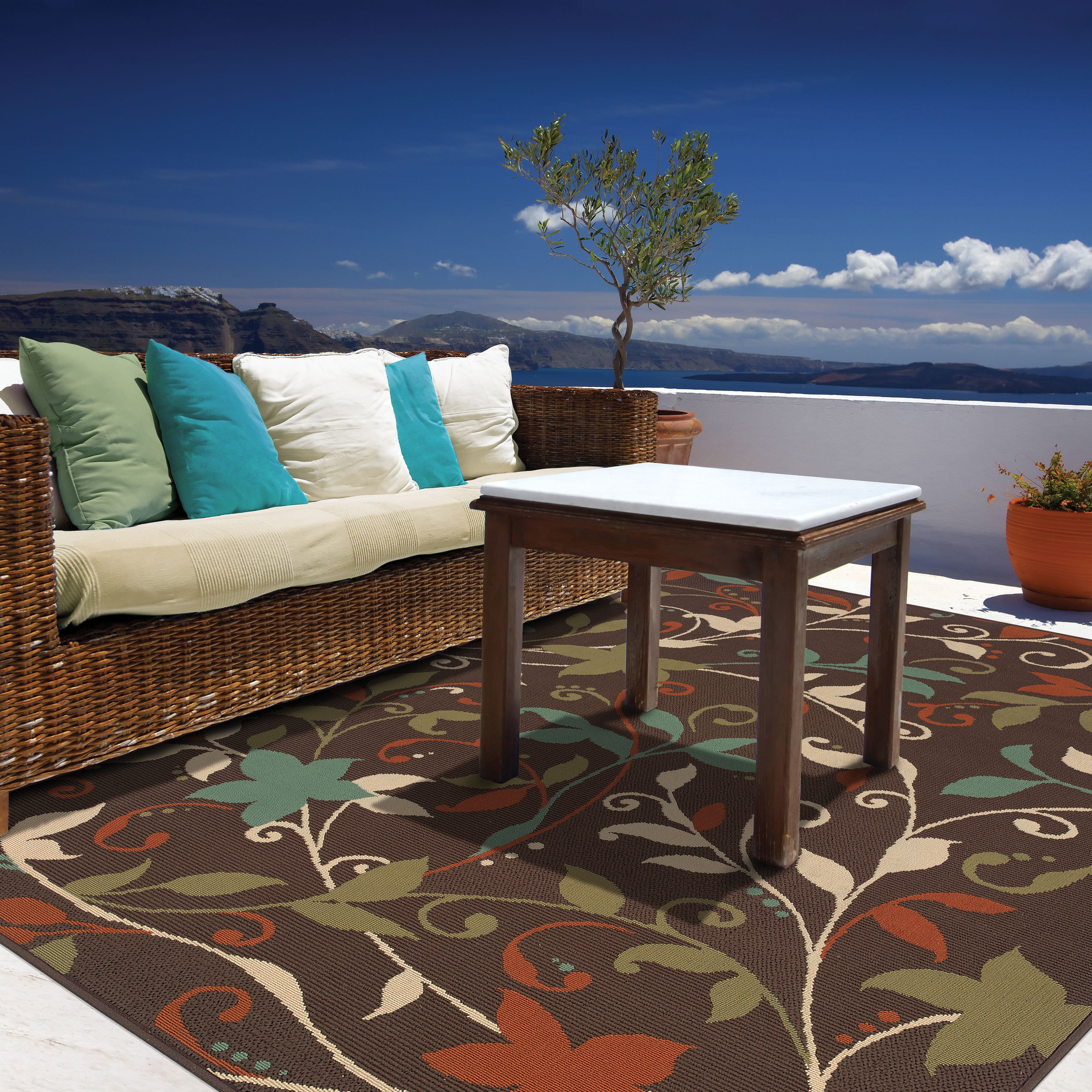Avalon Home Malibu Garden Party Indoor/Outdoor Area Rug