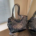 thumbnail image 2 of Bolso tipo cubo con estampado de leopardo y lazo para mujer, elegante, moderno, para ir al trabajo, versátil, informal, para el hombro, 2 of 5
